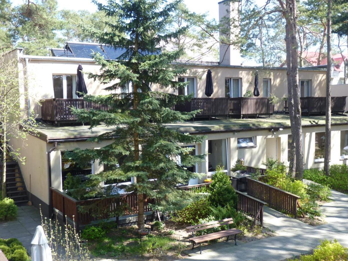 Hotel Osrodek Wypoczynkowy W Sosnowym Lesie à Międzywodzie Extérieur photo