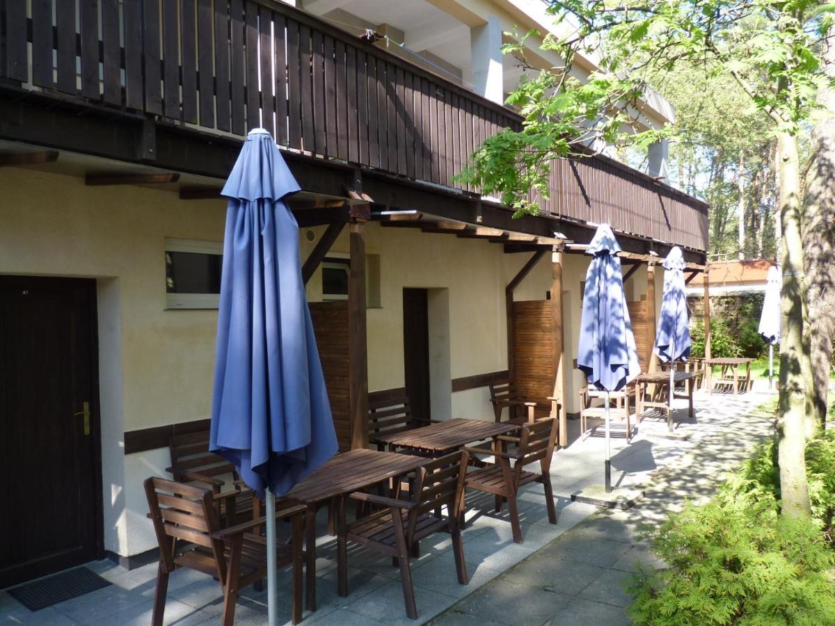 Hotel Osrodek Wypoczynkowy W Sosnowym Lesie à Międzywodzie Extérieur photo
