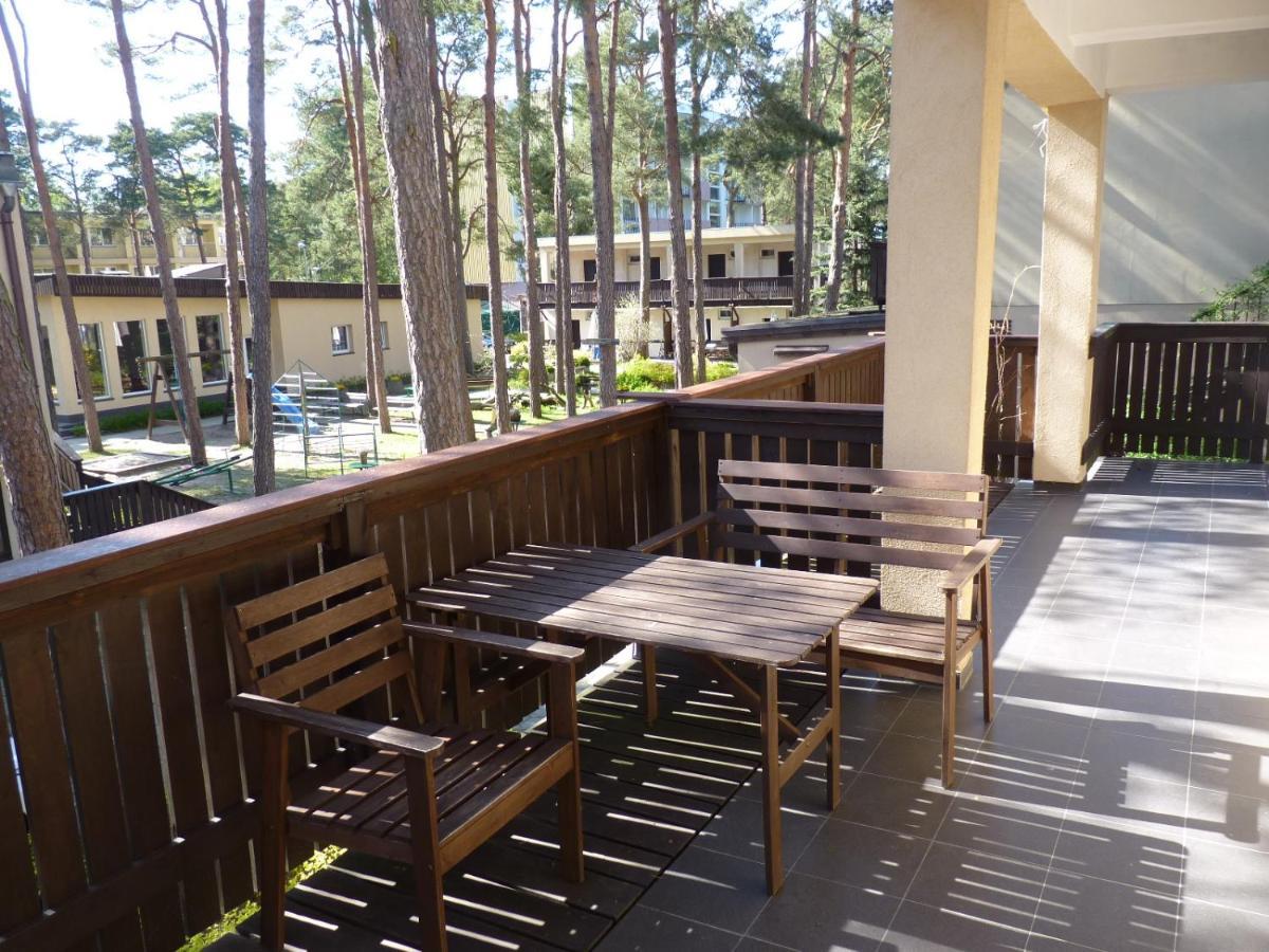 Hotel Osrodek Wypoczynkowy W Sosnowym Lesie à Międzywodzie Extérieur photo